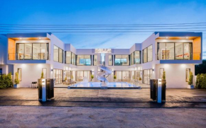 Dolla Pool Villa Pattaya